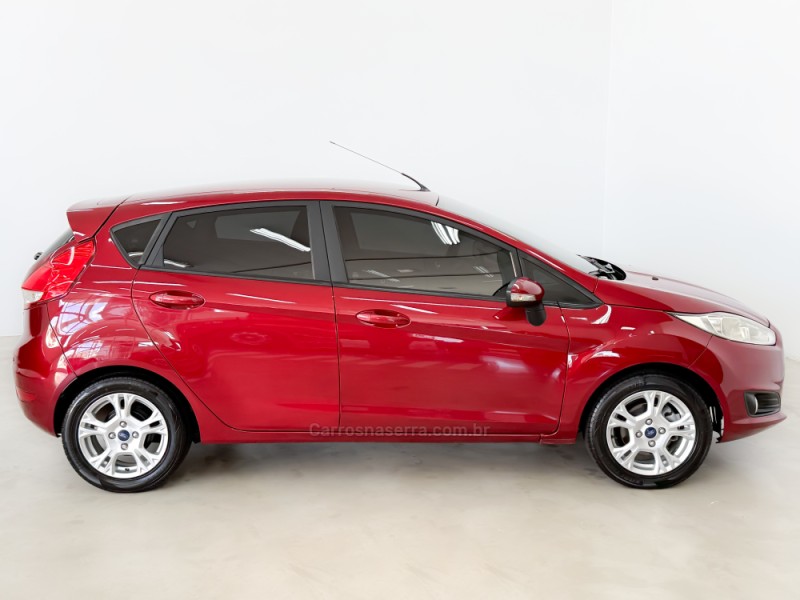 FIESTA 1.6 SE HATCH 16V FLEX 4P MANUAL - 2015 - CAXIAS DO SUL