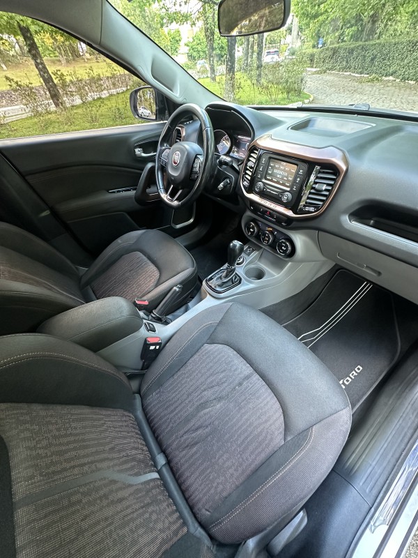 TORO 2.0 16V TURBO DIESEL VOLCANO AT9 4X4 AUTOMÁTICO - 2018 - CAXIAS DO SUL