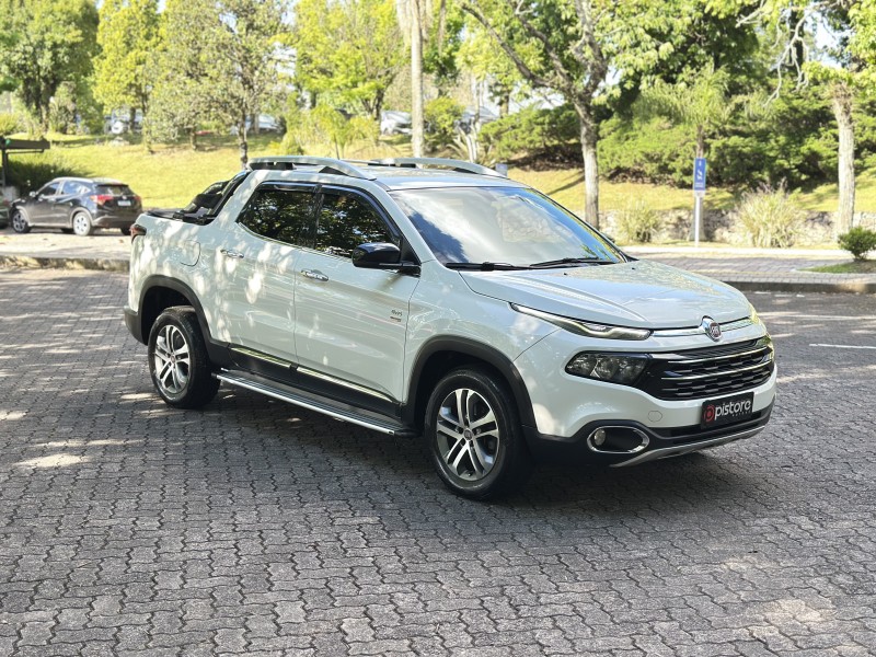 TORO 2.0 16V TURBO DIESEL VOLCANO AT9 4X4 AUTOMÁTICO - 2018 - CAXIAS DO SUL