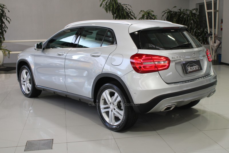 GLA 200 1.6 CGI ADVANCE 16V TURBO FLEX 4P AUTOMÁTICO - 2017 - CAXIAS DO SUL