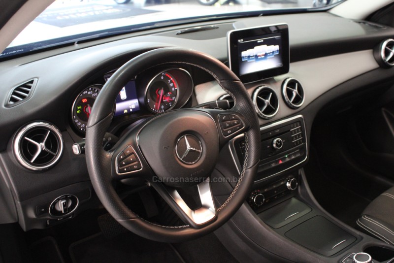 GLA 200 1.6 CGI ADVANCE 16V TURBO FLEX 4P AUTOMÁTICO - 2017 - CAXIAS DO SUL