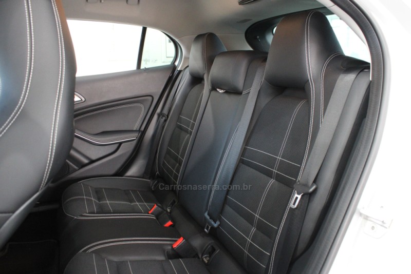 GLA 200 1.6 CGI ADVANCE 16V TURBO FLEX 4P AUTOMÁTICO - 2017 - CAXIAS DO SUL