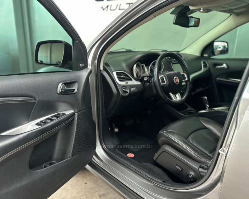 FREEMONT 2.4 PRECISION 16V GASOLINA 4P AUTOMÁTICO - 2013 - VACARIA