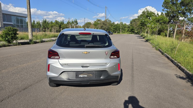 ONIX 1.0 LT 12V FLEX 4P MANUAL - 2021 - BENTO GONçALVES