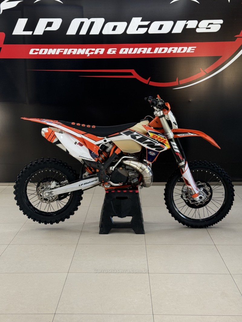 EXC 300 GASOLINA - 2015 - FARROUPILHA