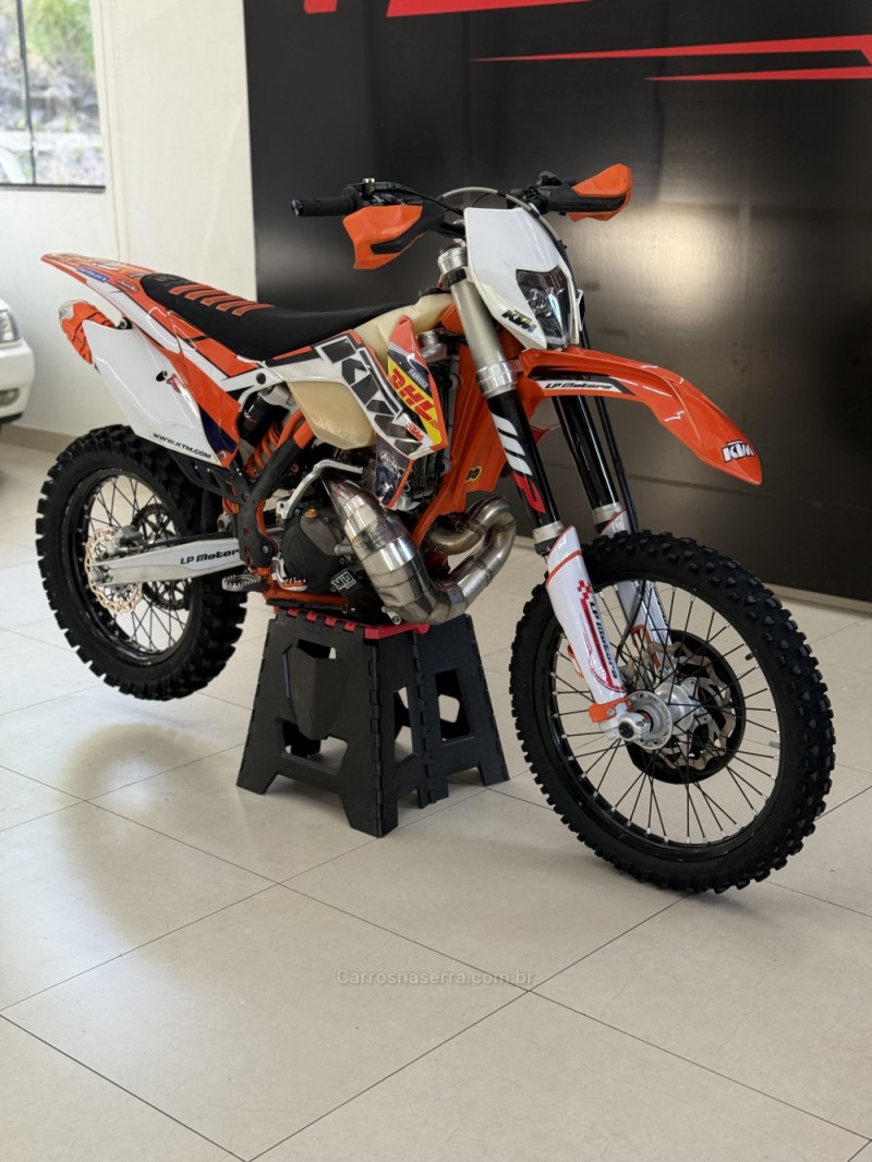 EXC 300 GASOLINA - 2015 - FARROUPILHA