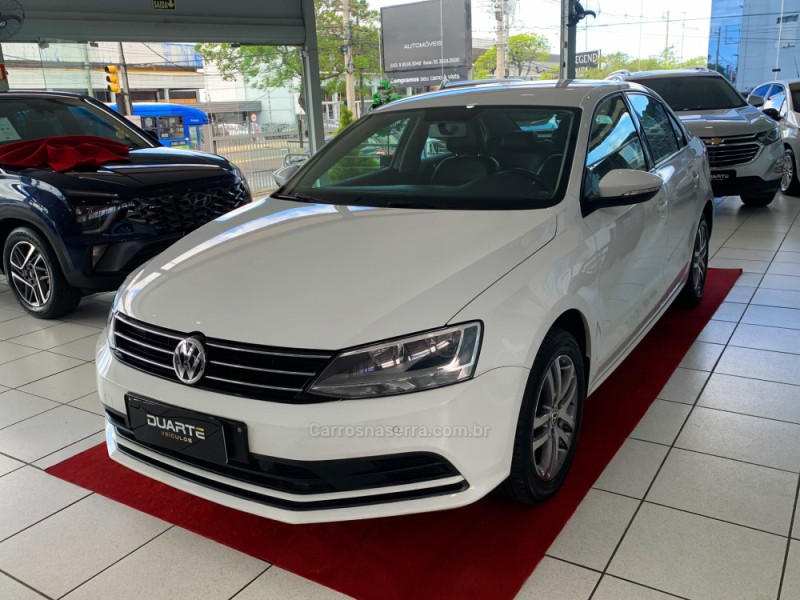 JETTA 2.0 COMFORTLINE FLEX 4P TIPTRONIC - 2016 - PORTO ALEGRE