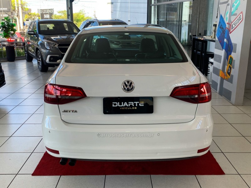 JETTA 2.0 COMFORTLINE FLEX 4P TIPTRONIC - 2016 - PORTO ALEGRE