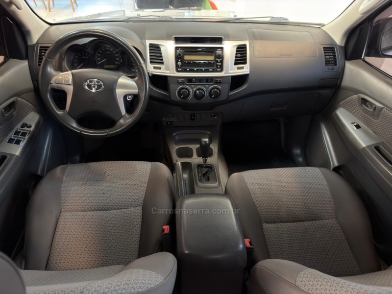 HILUX 2.7 SR 4X2 CD 16V GASOLINA 4P AUTOMÁTICO - 2012 - BOM RETIRO DO SUL
