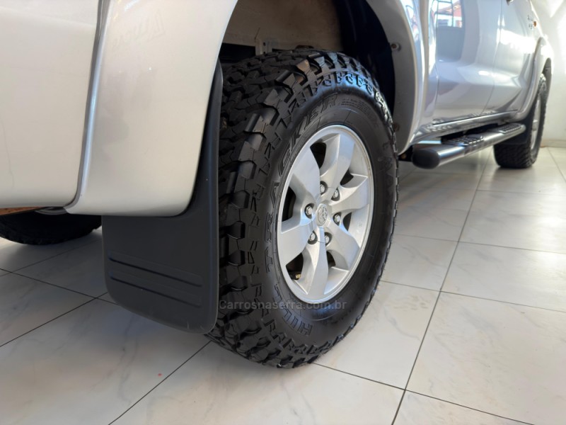 HILUX 2.7 SR 4X2 CD 16V GASOLINA 4P AUTOMÁTICO - 2012 - BOM RETIRO DO SUL