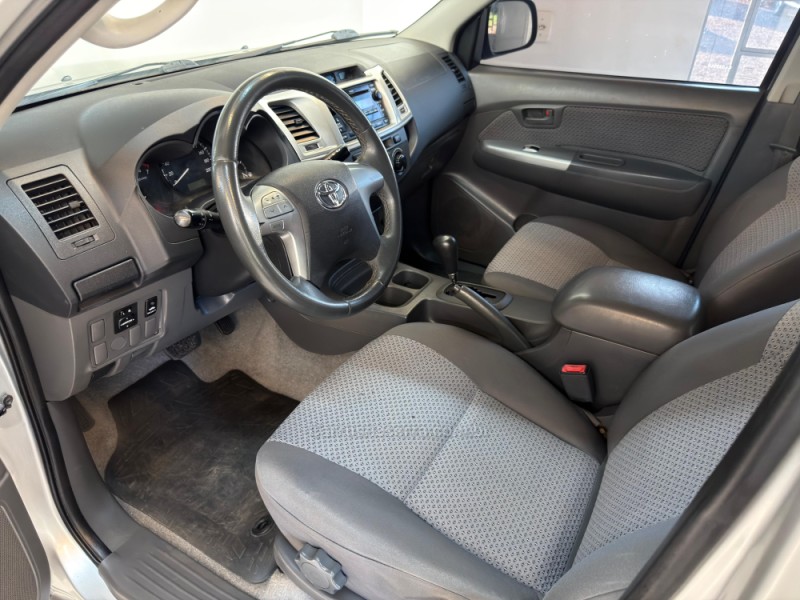 HILUX 2.7 SR 4X2 CD 16V GASOLINA 4P AUTOMÁTICO - 2012 - BOM RETIRO DO SUL