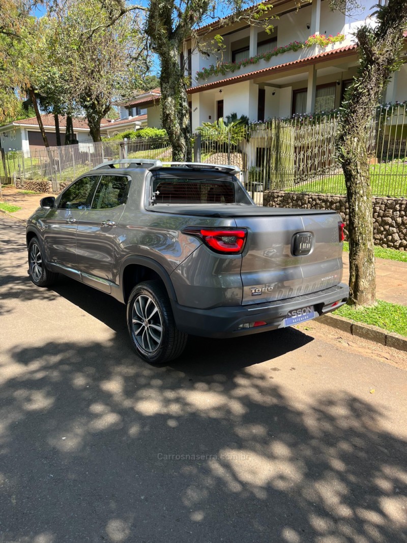 TORO 2.0 16V TURBO DIESEL VOLCANO 4WD AUTOMÁTICO - 2021 - ERECHIM