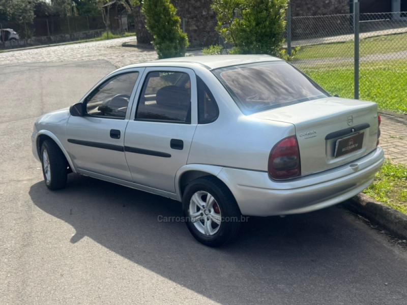 CORSA 1.0 MPFI CLASSIC 8V GASOLINA 4P MANUAL - 2004 - CAXIAS DO SUL