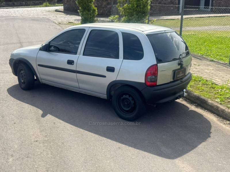 CORSA 1.0 MPFI SUPER 8V GASOLINA 4P MANUAL - 2000 - CAXIAS DO SUL