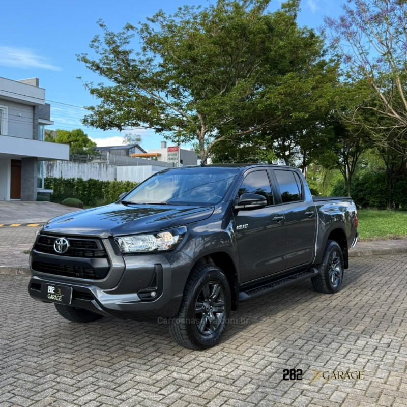HILUX 2.8 SR 4X4 CD 16V DIESEL 4P AUTOMÁTICO - 2024 - FARROUPILHA