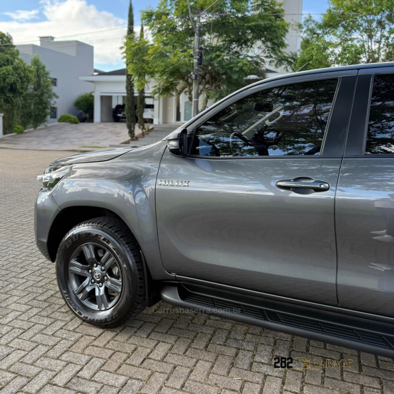 HILUX 2.8 SR 4X4 CD 16V DIESEL 4P AUTOMÁTICO - 2024 - FARROUPILHA