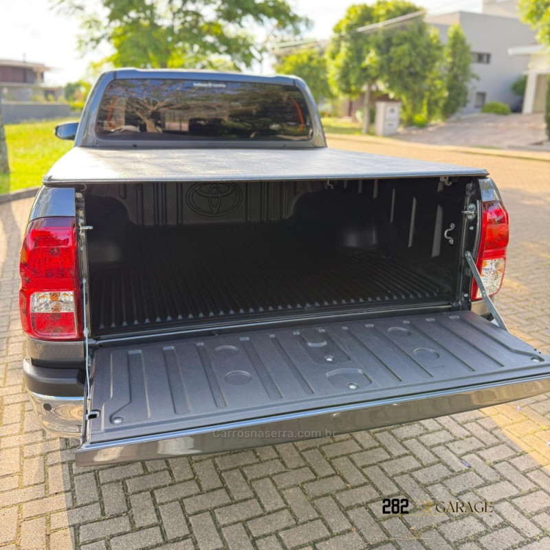 HILUX 2.8 SR 4X4 CD 16V DIESEL 4P AUTOMÁTICO - 2024 - FARROUPILHA