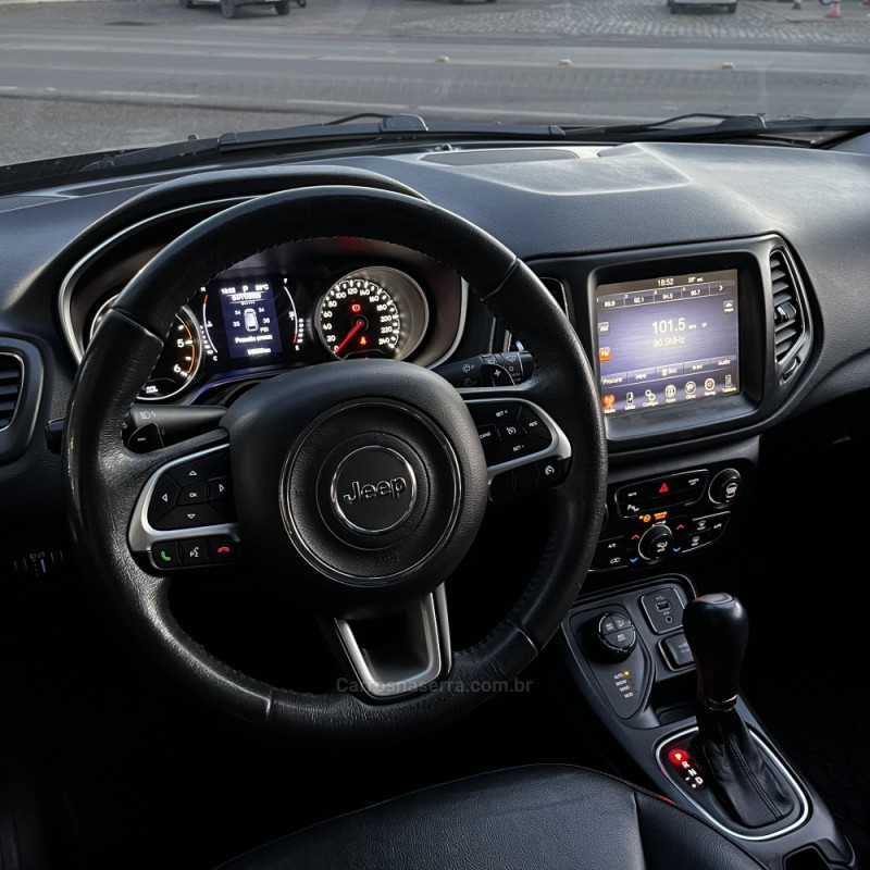 COMPASS 2.0 16V DIESEL LONGITUDE 4X4 AUTOMÁTICO - 2017 - VACARIA