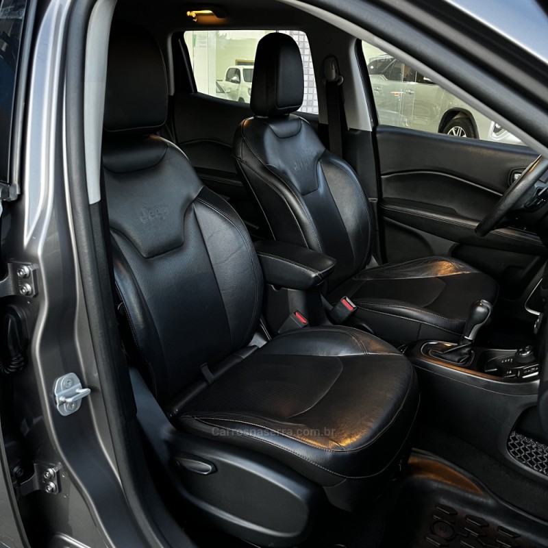 COMPASS 2.0 16V DIESEL LONGITUDE 4X4 AUTOMÁTICO - 2017 - VACARIA