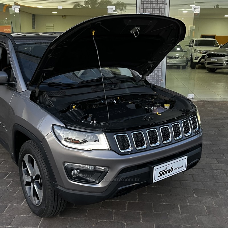 COMPASS 2.0 16V DIESEL LONGITUDE 4X4 AUTOMÁTICO - 2017 - VACARIA