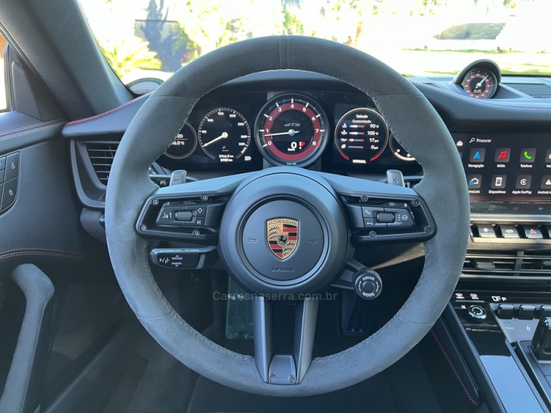 911 3.0 24V CARRERA GTS GASOLINA 2P AUTOMÁTICO - 2024 - PORTO ALEGRE