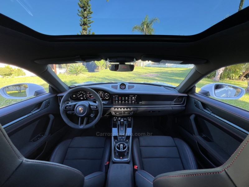 911 3.0 24V CARRERA GTS GASOLINA 2P AUTOMÁTICO - 2024 - PORTO ALEGRE