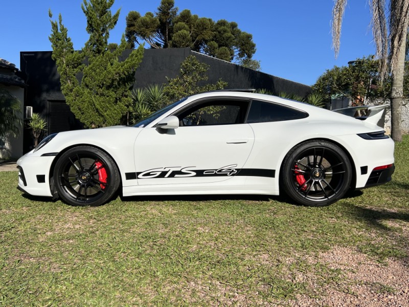 911 3.0 24V CARRERA GTS GASOLINA 2P AUTOMÁTICO - 2024 - PORTO ALEGRE