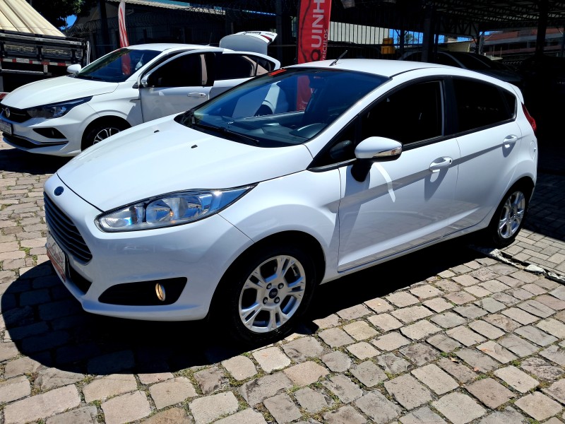 FIESTA 1.6 SE HATCH 16V FLEX 4P AUTOMÁTICO