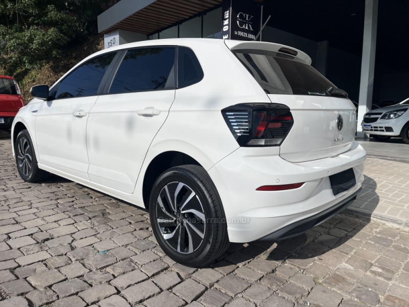 POLO 1.0	200 TSI HIGHLINE AUTOMÁTICO  - 2024 - VERANóPOLIS