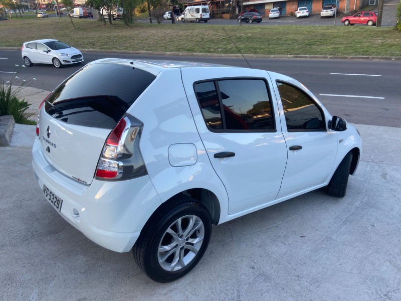 SANDERO 1.0 EXPRESSION 16V FLEX 4P MANUAL - 2014 - CAXIAS DO SUL