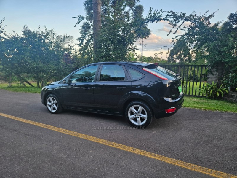 focus 2.0 glx 16v gasolina 4p automatico 2009 veranopolis