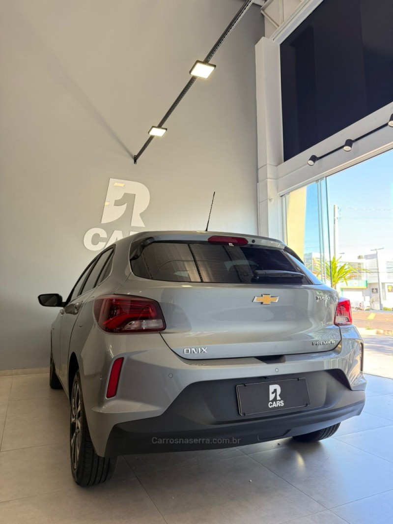 ONIX 1.0 PREMIER II 12V TURBO FLEX 4P AUTOMÁTICO - 2025 - LAJEADO