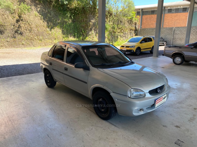 corsa 1.0 mpfi classic sedan 8v gasolina 4p manual 2004 caxias do sul