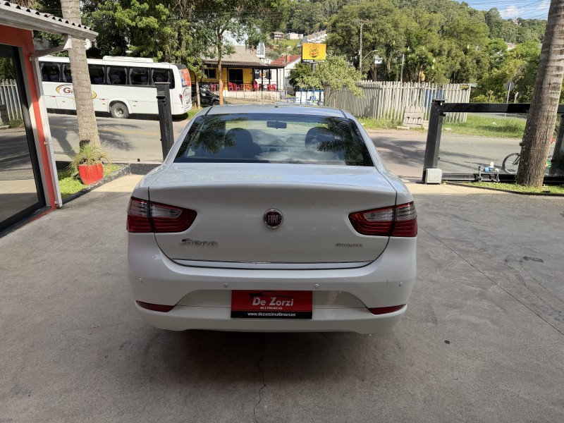 SIENA 1.4 MPI ELX ATTRACTIVE 8V FLEX 4P MANUAL - 2016 - CAXIAS DO SUL