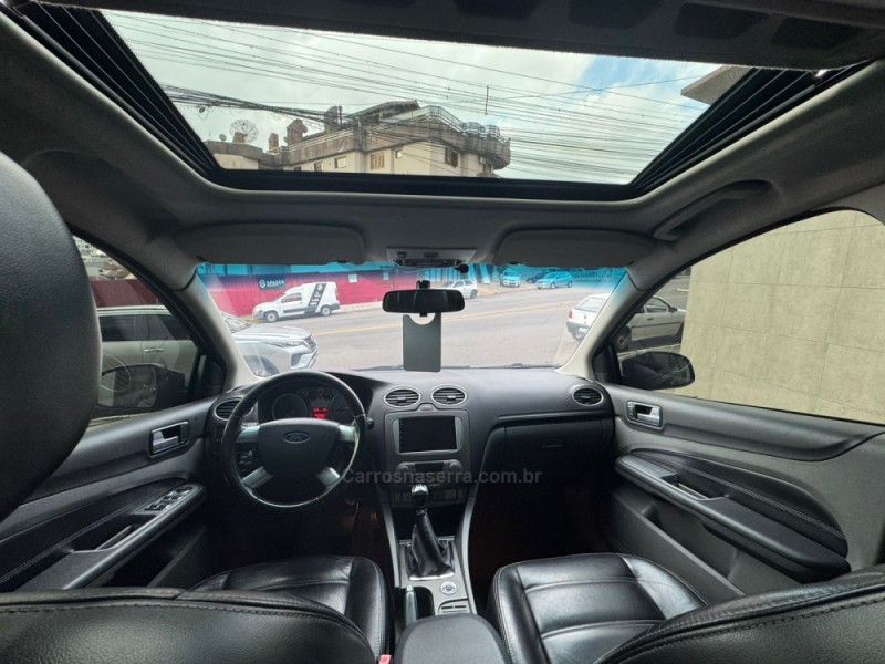 FOCUS 2.0 GHIA 16V FLEX 4P MANUAL - 2009 - GARIBALDI