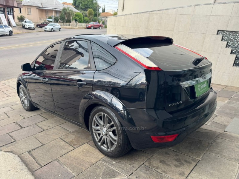 FOCUS 2.0 GHIA 16V FLEX 4P MANUAL - 2009 - GARIBALDI