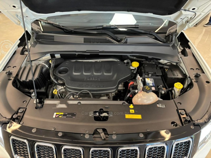 COMPASS 2.0 16V FLEX LIMITED AUTOMÁTICO - 2018 - CARLOS BARBOSA