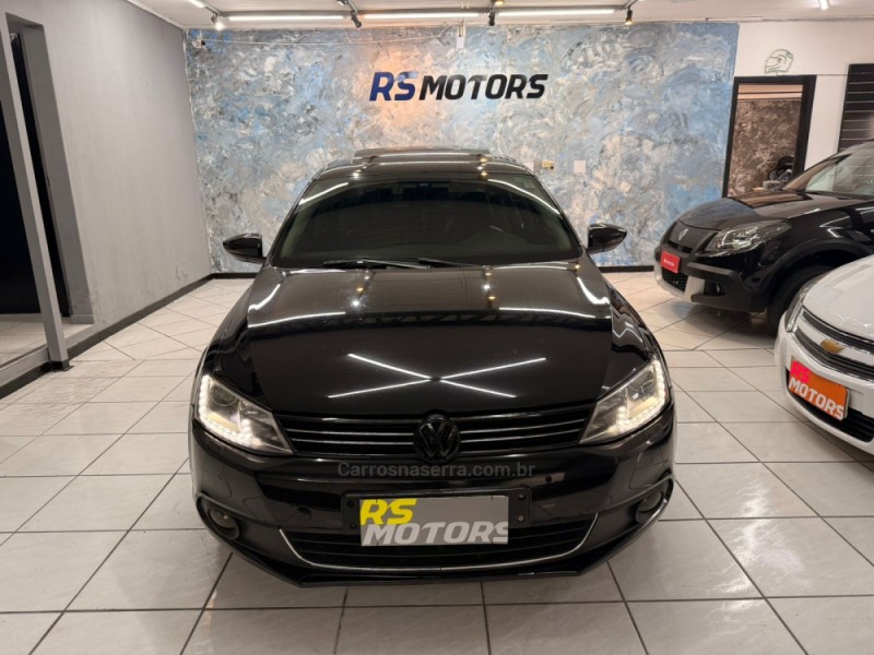 JETTA 2.0 TSI HIGHLINE 211CV GASOLINA 4P TIPTRONIC - 2014 - CAXIAS DO SUL