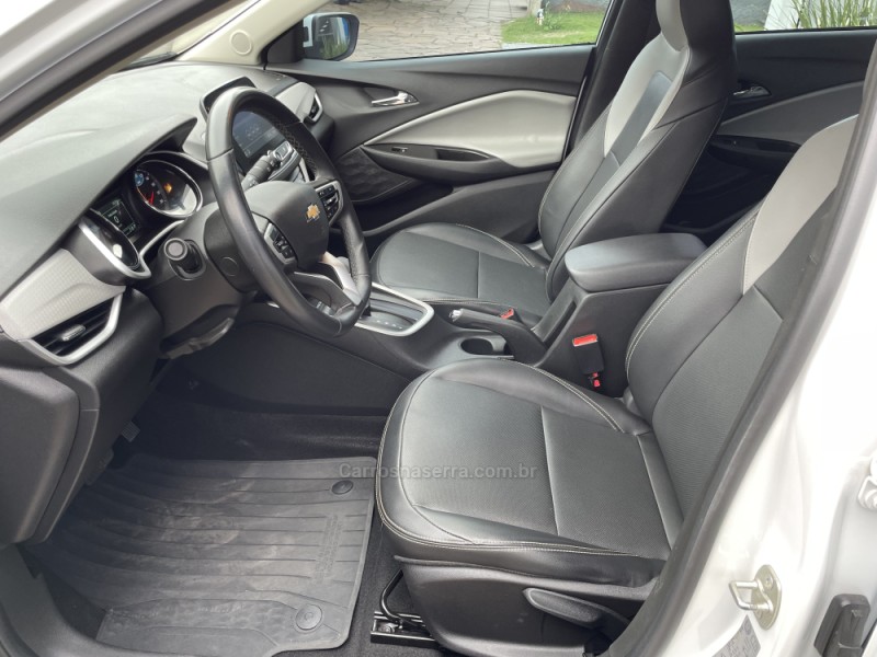 ONIX 1.0	PREMIER PLUS 12V TURBO FLEX 4P AUTOMÁTICO - 2023 - GUAPORé