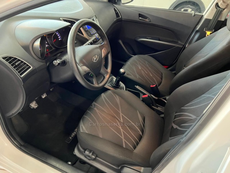 HB20 1.0 COMFORT 12V FLEX 4P MANUAL - 2015 - CAXIAS DO SUL