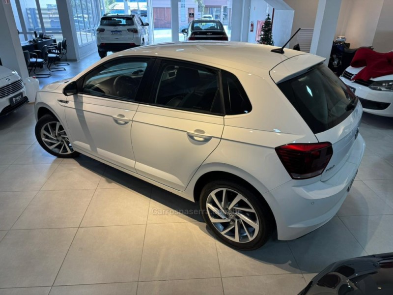 POLO 1.0	200 TSI HIGHLINE AUTOMÁTICO  - 2019 - CAXIAS DO SUL