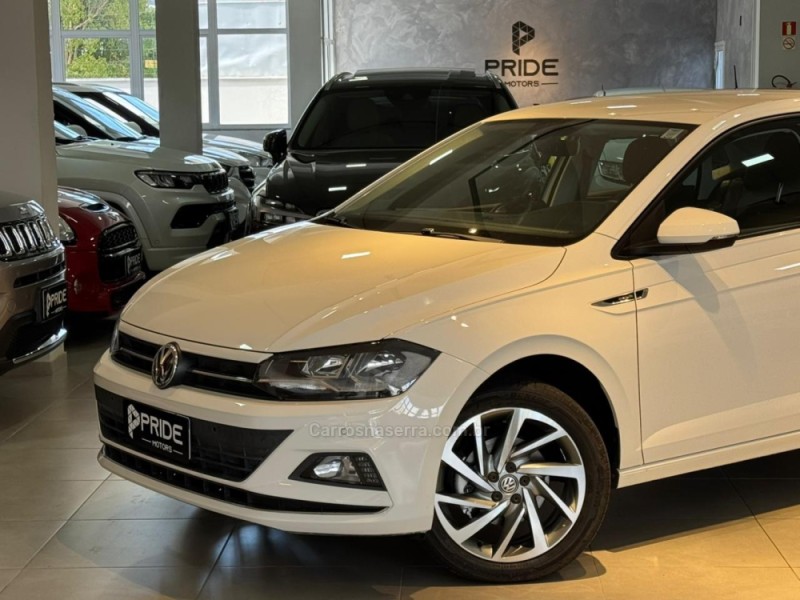 POLO 1.0	200 TSI HIGHLINE AUTOMÁTICO  - 2019 - CAXIAS DO SUL