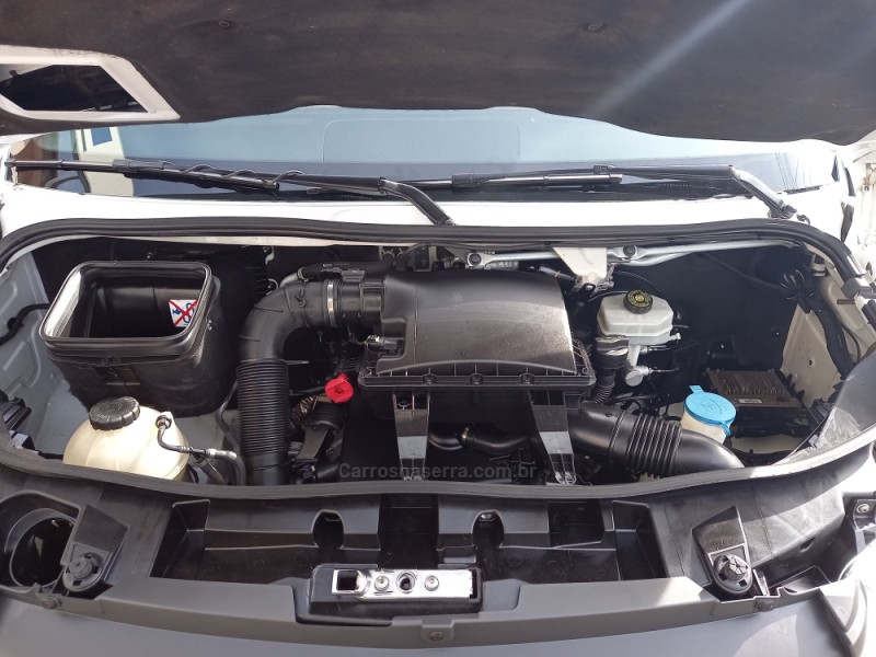 SPRINTER 2.2 FURGÃO 416 LONGO TETO ALTO DIESEL 3P MANUAL - 2022 - BENTO GONçALVES