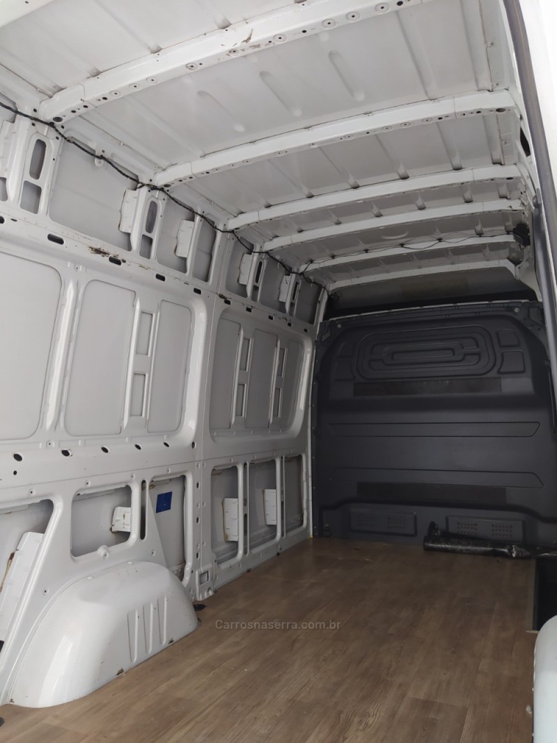 SPRINTER 2.2 FURGÃO 416 LONGO TETO ALTO DIESEL 3P MANUAL - 2021 - BENTO GONçALVES