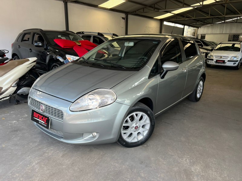 FIAT - PUNTO - 2009/2009 - Cinza - R$ 30.900,00
