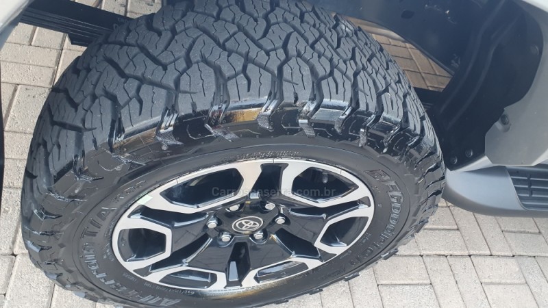 HILUX 2.8 SRX PLUS 4X4 CD TURBO DIESEL 4P AUTOMÁTICO - 2025 - CAXIAS DO SUL