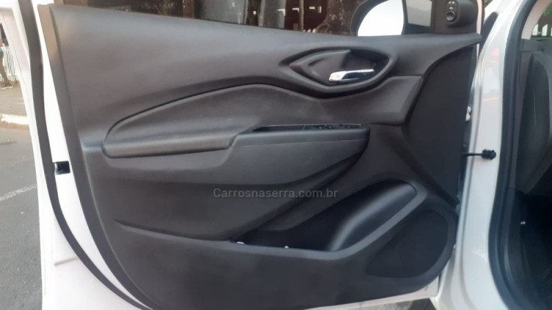 ONIX 1.4 MPFI LTZ 8V FLEX 4P MANUAL - 2018 - BENTO GONçALVES