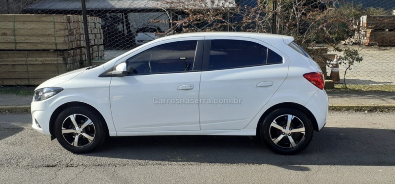 ONIX 1.4 MPFI LTZ 8V FLEX 4P MANUAL - 2018 - BENTO GONçALVES