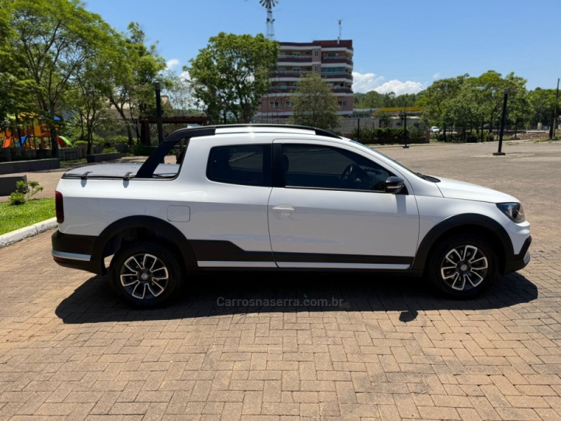 SAVEIRO 1.6 CROSS CD 16V FLEX 2P MANUAL - 2022 - BROCHIER