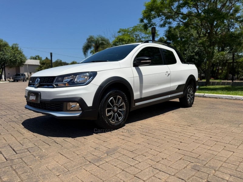 SAVEIRO 1.6 CROSS CD 16V FLEX 2P MANUAL - 2022 - BROCHIER